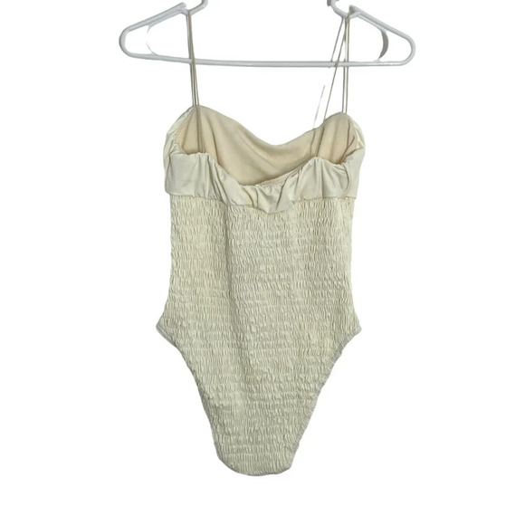 ASOS DESIGN shirred body swimsuit in cream Spaghetti straps Brief cut Size 4 - Picture 2 of 6